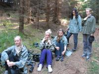Derpovy sestry na paintballe.JPG